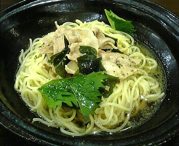 fresh pasta P.style／柔らか豚とワカメの青しそ風味