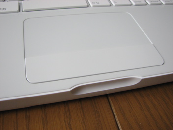 MacBook／開閉ラッチ